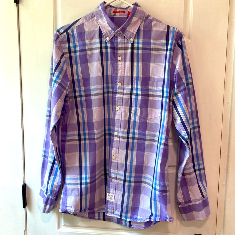 Izod Button down shirt